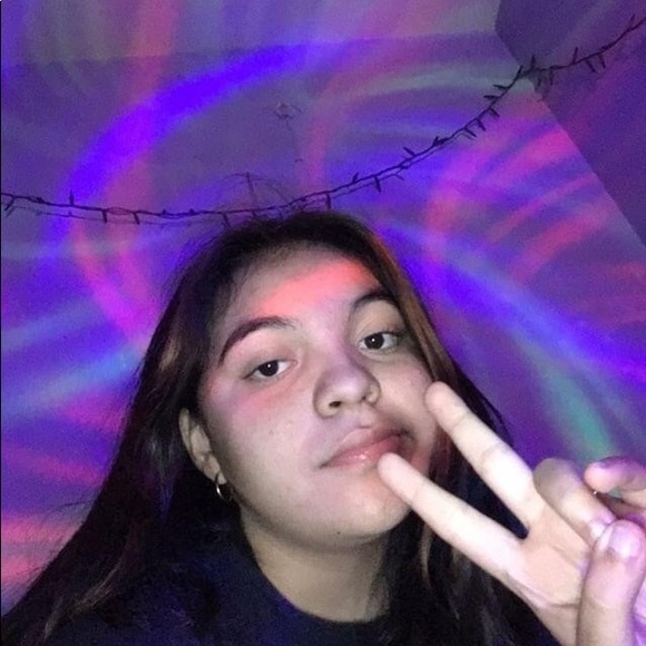 Meet your Posher, Shantal - Picture 1 of 1